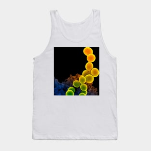 Neutrophil engulfing MRSA, SEM (C018/8597) Tank Top